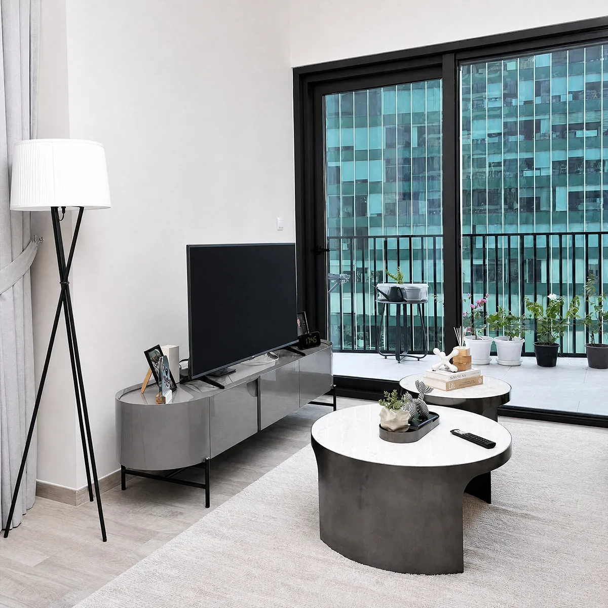 A living room relit by Radbin — Studio